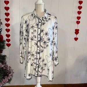 Floral Button-Up Shirt in Black and White
